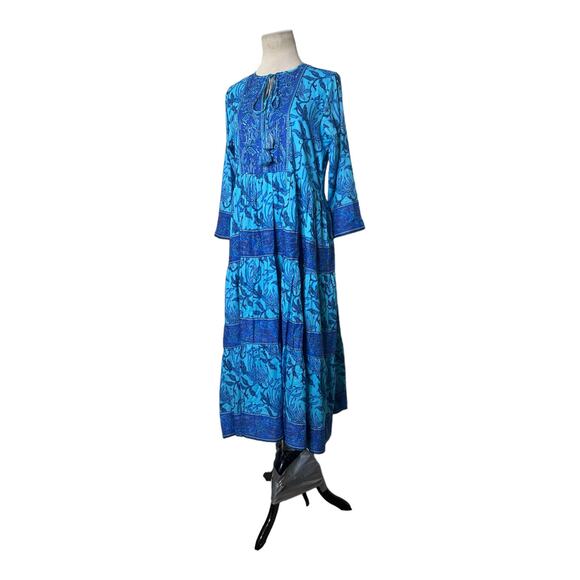 Bella Tu Blue Batik Floral Tier 3/4 Sleeves Boho Midi Dress size Small - Picture 11 of 16